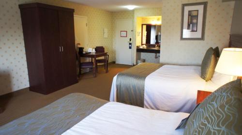 Fallsview Hotel | Family-Friendly Quality Inn & Suites with Complimentary Breakfast