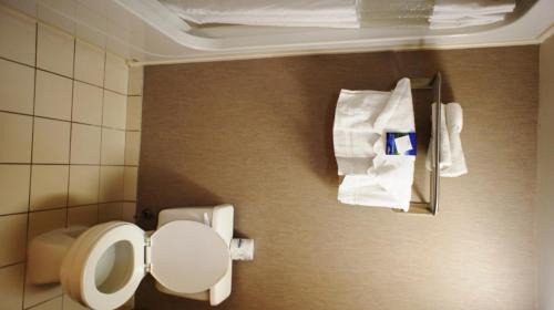 Fallsview Hotel | Family-Friendly Quality Inn & Suites with Complimentary Breakfast