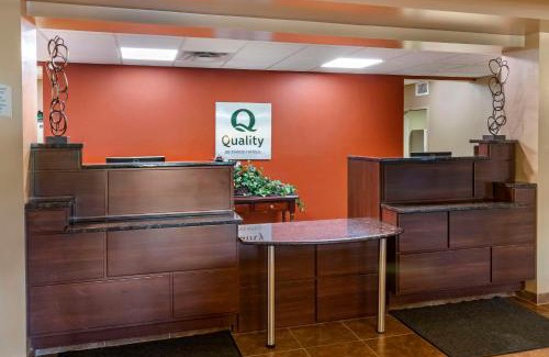 Rimbey Hotel | Quality Inn & Suites: Pet-Friendly Beachfront Getaway