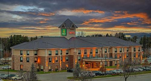 Val-d'Or Hotel | Discover Quality Inn & Suites: Family-Friendly Getaway