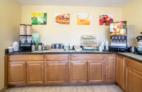 Elko Hotel | Budget-Friendly Stay at Quality Inn & Suites Elko, Pet Friendly