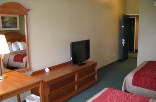 Ferdinand Hotel | Budget-Friendly Quality Inn & Suites with Pool and Dining