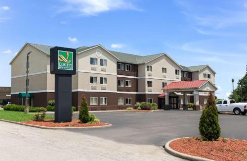 Ferdinand Hotel | Budget-Friendly Quality Inn & Suites with Pool and Dining