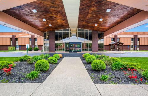 Florence Hotel | Pet-Friendly Quality Inn & Suites Florence - Cincinnati South
