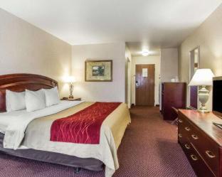 Fort Madison Hotel | Convenient Quality Inn & Suites Fort Madison with Great Amenities