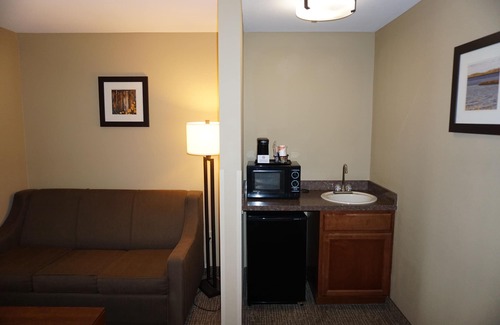 Georgetown Hotel | Discover Quality Inn & Suites Georgetown with Family-Friendly Amenities