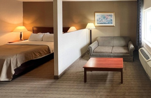 Grants Hotel | Quality Inn & Suites Grants: Family-Friendly Comfort Awaits