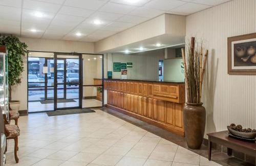 Grants Hotel | Pet-Friendly Quality Inn & Suites Grants with Pool Access