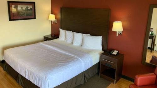 Wetmore Hotel | Comfortable Stay at Quality Inn & Suites near Fiesta Texas