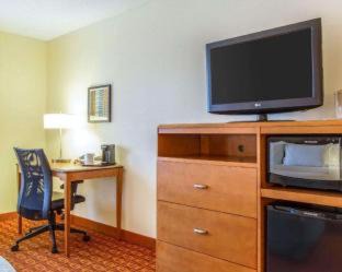 Keokuk Hotel | Inviting Quality Inn & Suites Keokuk North with Pool Access