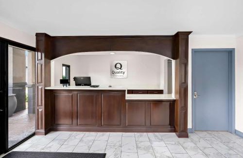 Monticello Hotel | Budget-Friendly Quality Inn & Suites with Pool and Pet Access
