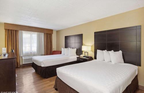 Star City Hotel | Pet-Friendly Quality Inn & Suites Morgantown - Enjoy Breakfast