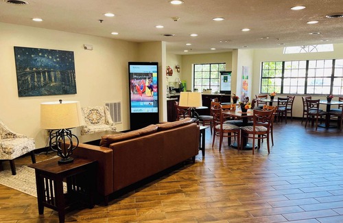 Prestonsburg Hotel | Quality Inn & Suites: Family-Friendly with Kitchen Access