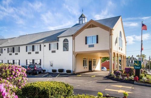 South Portland Hotel | Cozy Quality Inn & Suites with Pet-Friendly Amenities