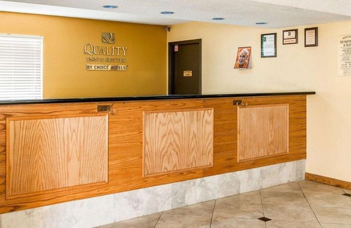 Shelbyville Hotel | Pet-Friendly Quality Inn & Suites Shelbyville - Rated 8/10