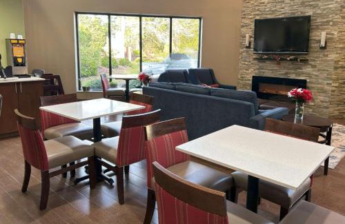 Tarboro Hotel | Convenient Quality Inn & Suites Tarboro with Pool & Hot Tub