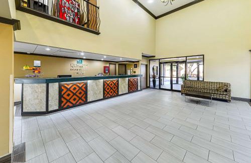 Lubbock Hotel | Quality Inn & Suites: Enjoy Family-Friendly Amenities