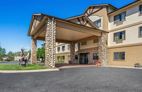 Eagle Hotel | Comfortable Quality Inn & Suites Vail Valley with Pool Access