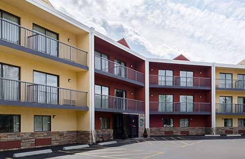 Worcester Hotel | Quality Inn & Suites Worcester