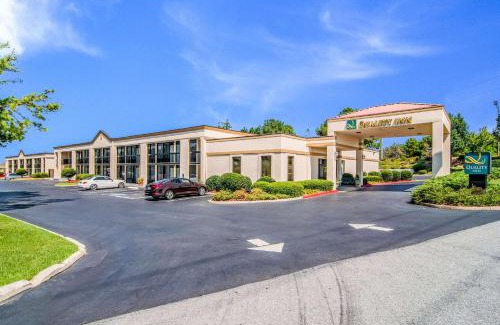 Suwanee Hotel | Pet-Friendly Getaway at Quality Inn Suwanee I-85