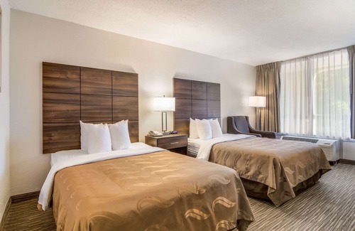 Suwanee Hotel | Comfortable Stay at Quality Inn Suwanee I-85 with Pool & More
