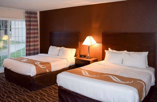 Umatilla Hotel | Discover Quality Inn Umatilla - Hermiston with Pool & Spa