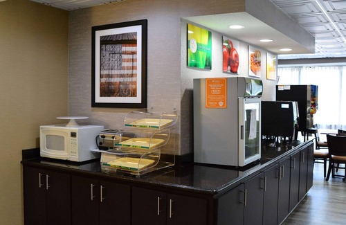 Union Hotel | Discover Quality Inn Union: Family-Friendly Amenities Await