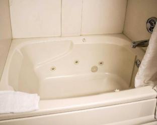 Clarion Hotel | Quality Inn: Pet-Friendly Retreat with Pool Access
