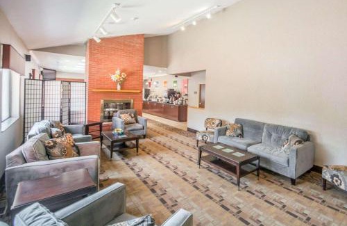 Corning Hotel | Cozy Inns in Corning, NY - Family Friendly Stay Awaits