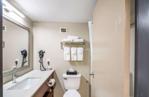Gates-North Gates Hotel | Budget-Friendly Stay at Quality Inn with Great Amenities