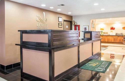 St. Marys Hotel | Comfortable Quality Inn: Pet-Friendly with Pool Access