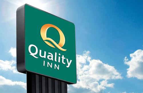 West Des Moines Hotel | Comfortable Stay at Days Inn by Wyndham West Des Moines