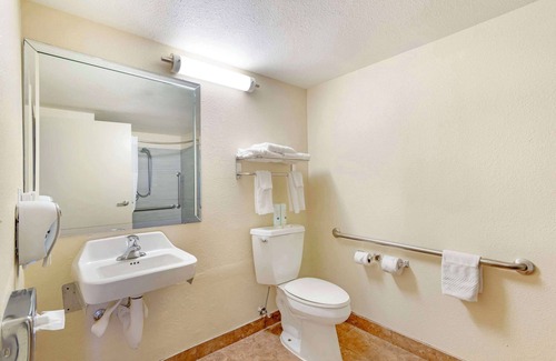 Valley Hotel | Comfortable Stay at Quality Inn Valley - West Point Hotel