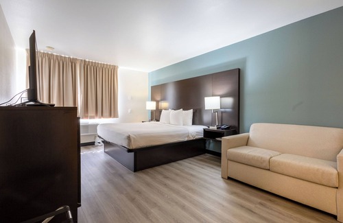 Winslow Hotel | Quality Inn Winslow I-40: Family-Friendly with Great Amenities