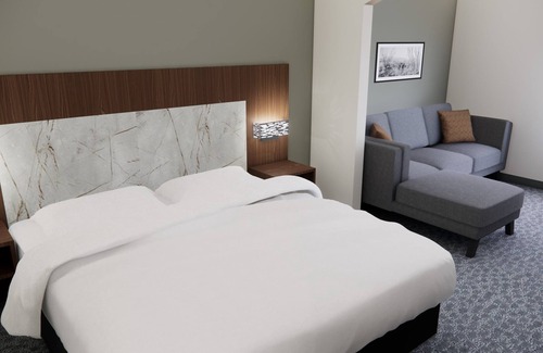 Franklin Park Hotel | Comfortable Quality Suites South with Pool and Spa Amenities