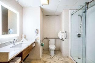 Lansing Hotel | Comfortable Quality Suites: Pet-Friendly with Free Breakfast