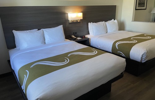 Tulsa Hotel | Highly Rated Quality Suites I-44 with Family-Friendly Amenities