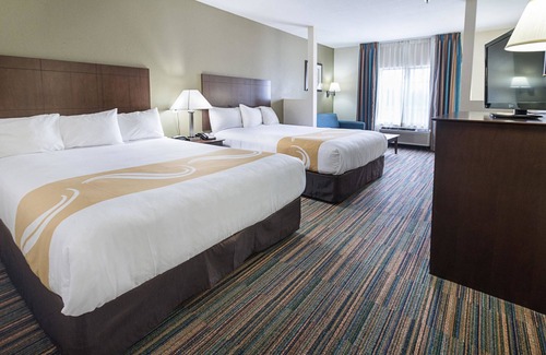 Temple Hotel | Quality Suites: Ideal for Families with Great Amenities