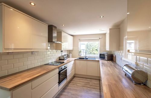 Gwithian House | Relaxing Three Bedroom House in Tranquil Seaside Village