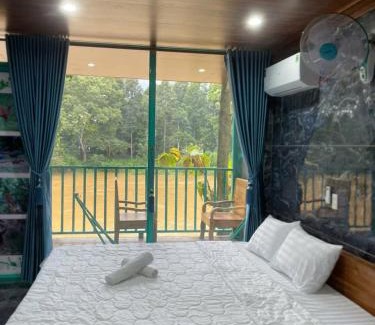 Kroun Hotel | Quang Minh River View Resort