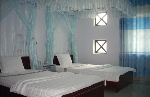 Tam Ky Hotel | Relax at Quang Nam University Guesthouse with Pool & Dining