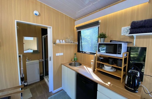 Toolangi House | Discover Quantum Field: Family-Friendly with Kitchen Amenities