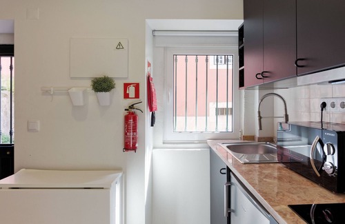 Santa Isabel Apartment | Quartel: Modern Comfort in the Heart of the City