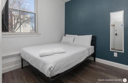 Telegraph Hill Apartment | Cozy Quarters on DOT by Thatch with Kitchen Amenities