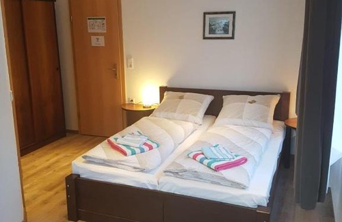 Schwarzburg House | Welcoming Quartier am Fluss: Family-Friendly Retreat