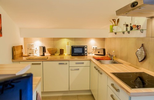 Hollenbeck Apartment | Guest Rated: 9.8 at Quartier am Schmiedefeuer Apartment