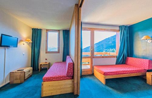 Les Avanchers-Valmorel Apartment | Quartier Crève Cœur - Ideal Studio for Family Getaways