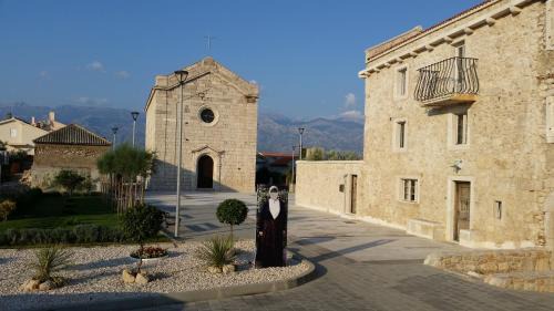 Razanac Apartment | Unforgettable Stays at Quartier No.63 - Pet Friendly & Rated 10/10