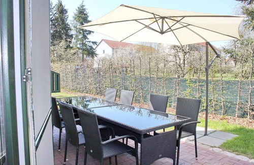 Burg-Dorf Apartment | Top-Rated Quartier Spreestraße Apartment with Ocean View
