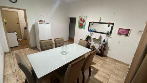 Cruzeiro Apartment | Cozy Retreat: Guest Rated 9.2 with Kitchen & Pet Friendly